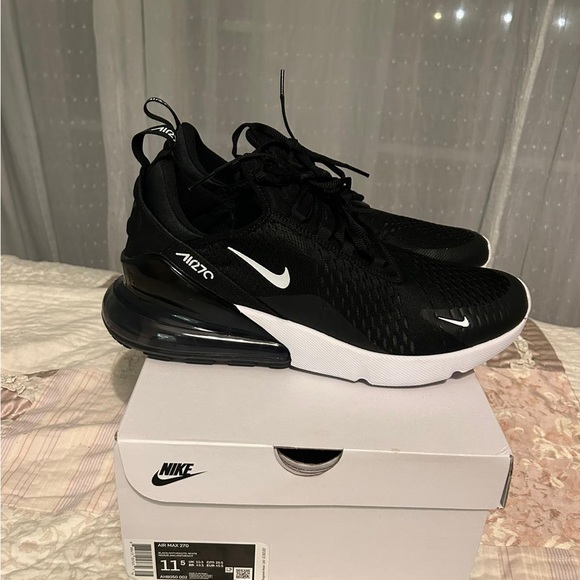 Nike Airmax 270 - Men size 11 - Picture 6 of 6